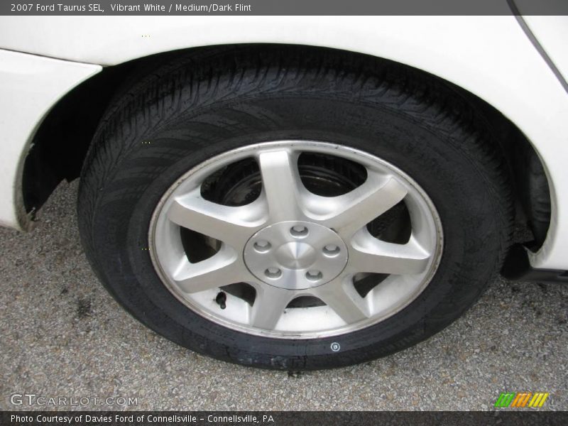 Vibrant White / Medium/Dark Flint 2007 Ford Taurus SEL