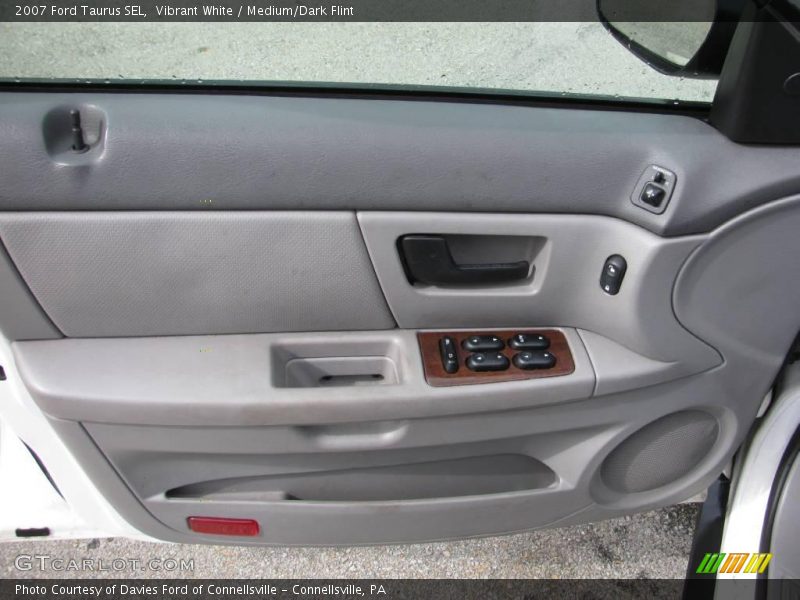 Vibrant White / Medium/Dark Flint 2007 Ford Taurus SEL