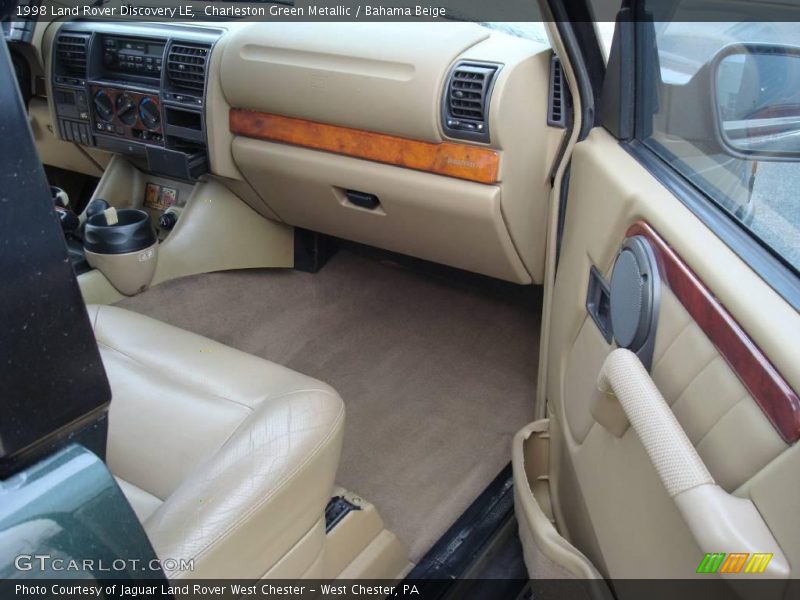 Charleston Green Metallic / Bahama Beige 1998 Land Rover Discovery LE