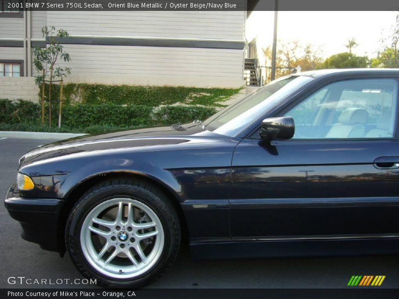 Orient Blue Metallic / Oyster Beige/Navy Blue 2001 BMW 7 Series 750iL Sedan
