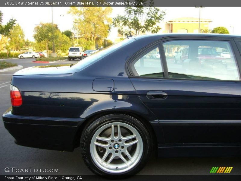 Orient Blue Metallic / Oyster Beige/Navy Blue 2001 BMW 7 Series 750iL Sedan
