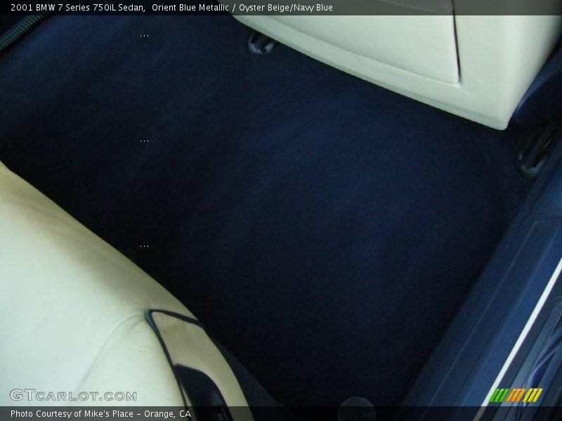 Orient Blue Metallic / Oyster Beige/Navy Blue 2001 BMW 7 Series 750iL Sedan