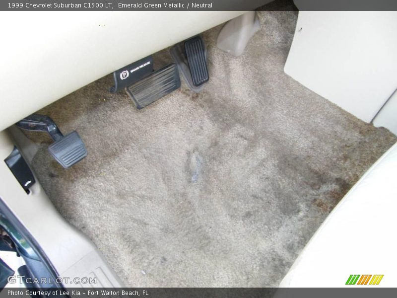 Emerald Green Metallic / Neutral 1999 Chevrolet Suburban C1500 LT