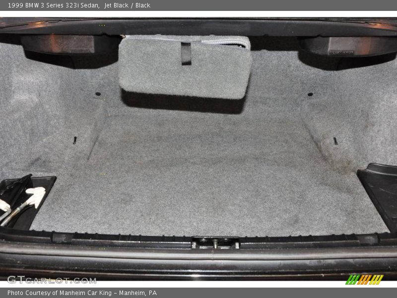 Jet Black / Black 1999 BMW 3 Series 323i Sedan