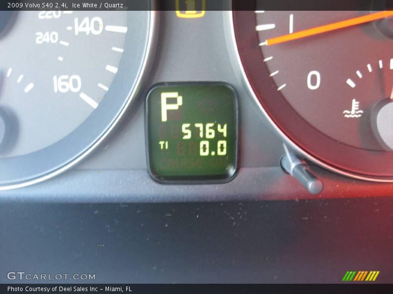 Ice White / Quartz 2009 Volvo S40 2.4i