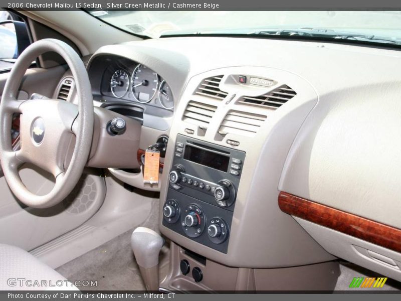 Silver Green Metallic / Cashmere Beige 2006 Chevrolet Malibu LS Sedan