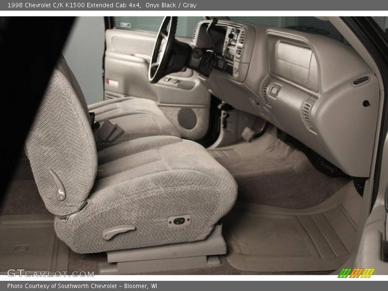 Onyx Black / Gray 1998 Chevrolet C/K K1500 Extended Cab 4x4