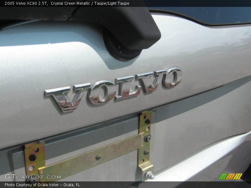 Crystal Green Metallic / Taupe/Light Taupe 2005 Volvo XC90 2.5T