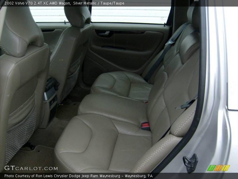 Silver Metallic / Taupe/Taupe 2002 Volvo V70 2.4T XC AWD Wagon