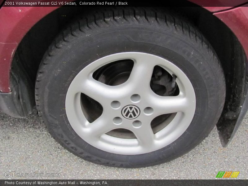 Colorado Red Pearl / Black 2001 Volkswagen Passat GLS V6 Sedan