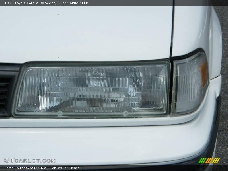 Super White / Blue 1992 Toyota Corolla DX Sedan