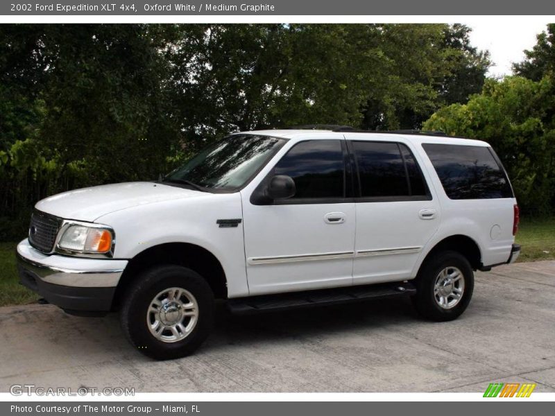 Oxford White / Medium Graphite 2002 Ford Expedition XLT 4x4