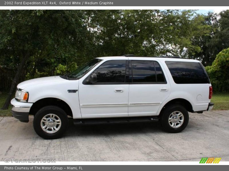 Oxford White / Medium Graphite 2002 Ford Expedition XLT 4x4