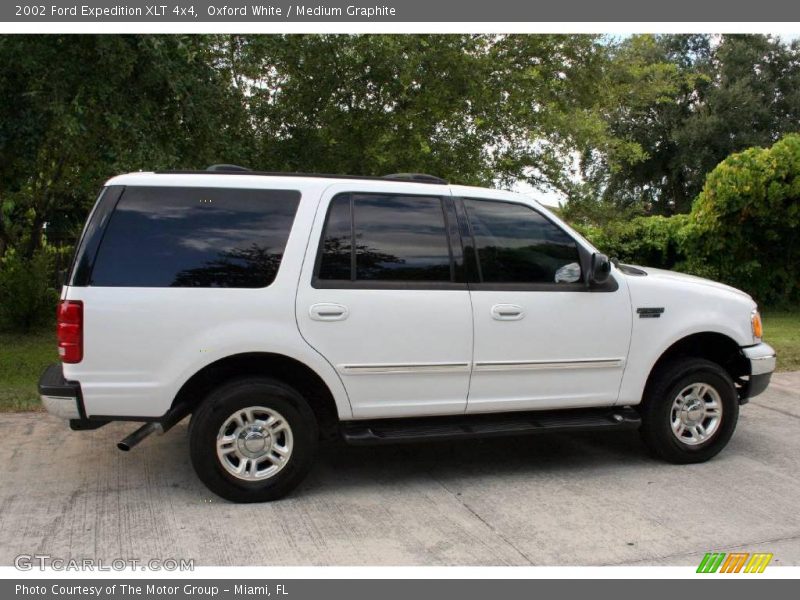 Oxford White / Medium Graphite 2002 Ford Expedition XLT 4x4