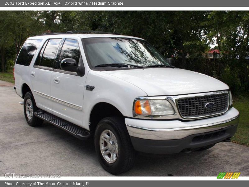 Oxford White / Medium Graphite 2002 Ford Expedition XLT 4x4