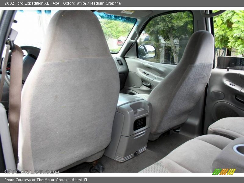 Oxford White / Medium Graphite 2002 Ford Expedition XLT 4x4