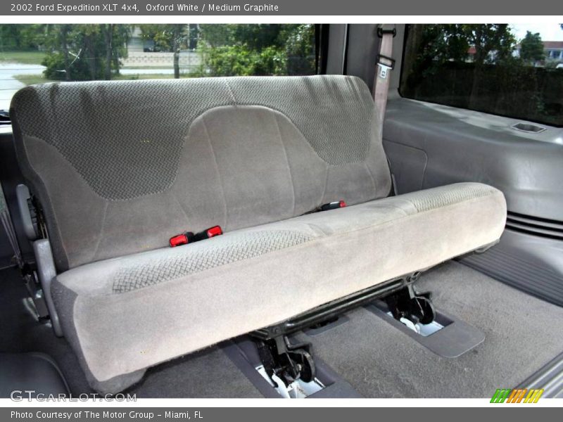Oxford White / Medium Graphite 2002 Ford Expedition XLT 4x4