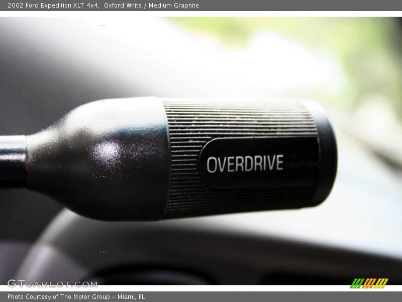 Oxford White / Medium Graphite 2002 Ford Expedition XLT 4x4