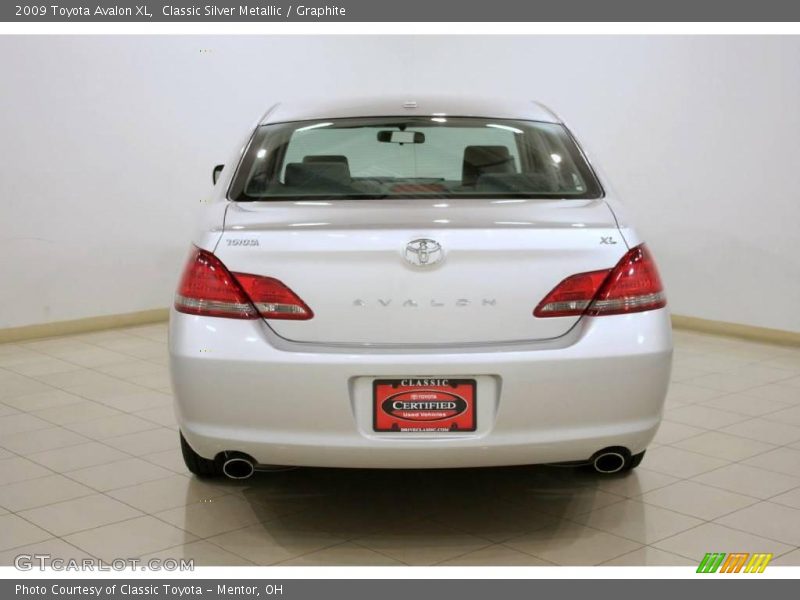 Classic Silver Metallic / Graphite 2009 Toyota Avalon XL