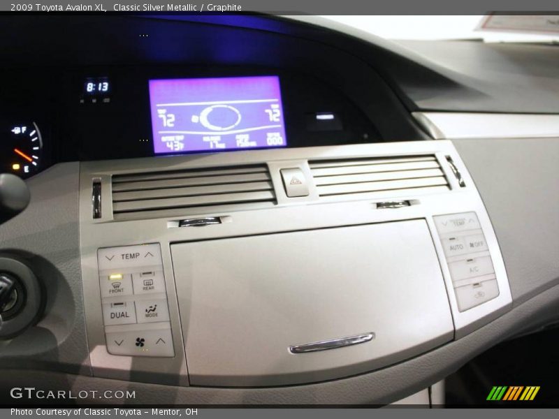 Classic Silver Metallic / Graphite 2009 Toyota Avalon XL