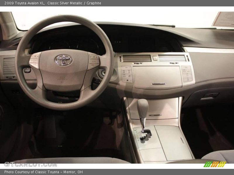 Classic Silver Metallic / Graphite 2009 Toyota Avalon XL