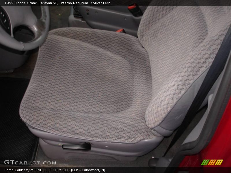 Inferno Red Pearl / Silver Fern 1999 Dodge Grand Caravan SE