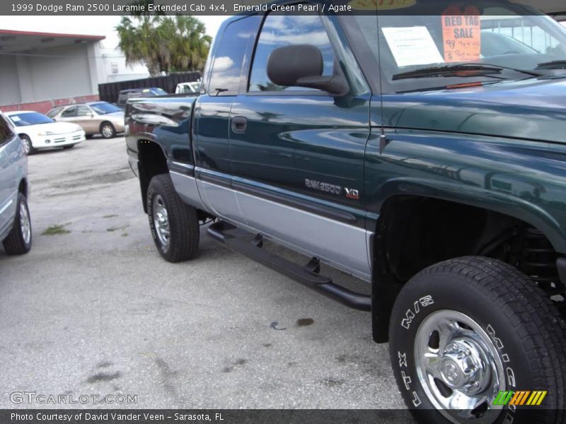 Emerald Green Pearl / Agate 1999 Dodge Ram 2500 Laramie Extended Cab 4x4