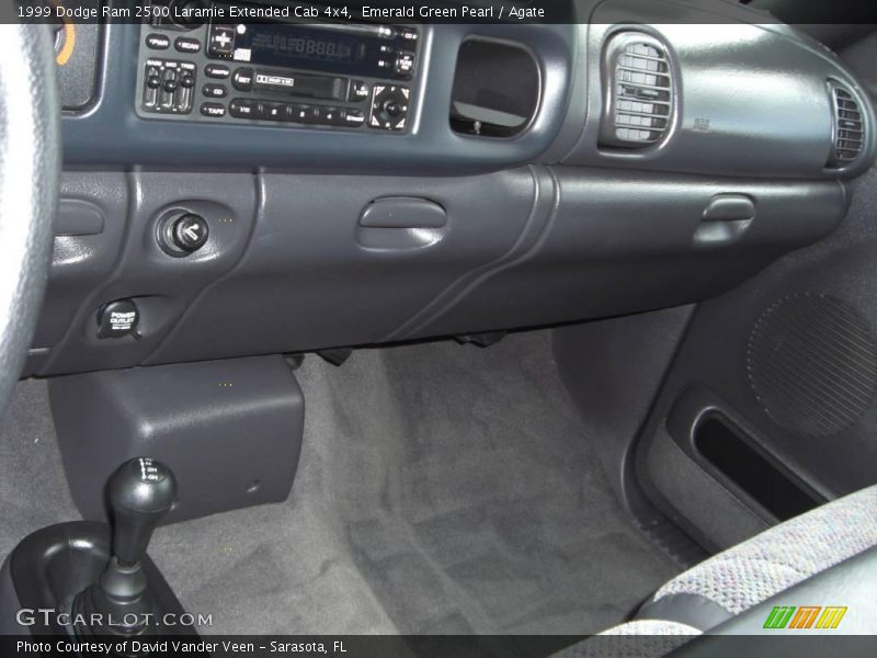 Emerald Green Pearl / Agate 1999 Dodge Ram 2500 Laramie Extended Cab 4x4