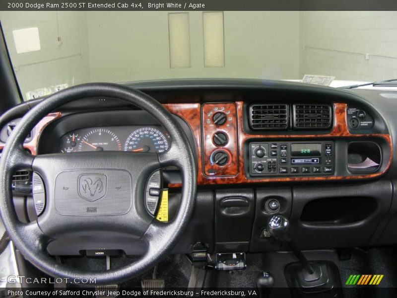 Bright White / Agate 2000 Dodge Ram 2500 ST Extended Cab 4x4