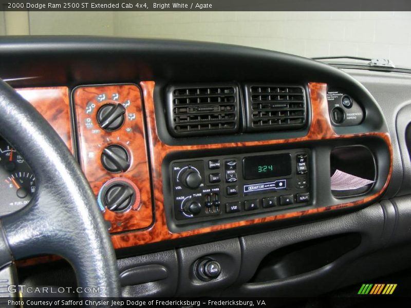 Bright White / Agate 2000 Dodge Ram 2500 ST Extended Cab 4x4