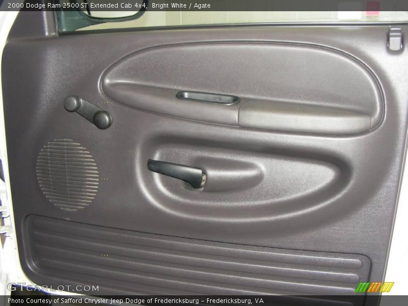 Bright White / Agate 2000 Dodge Ram 2500 ST Extended Cab 4x4