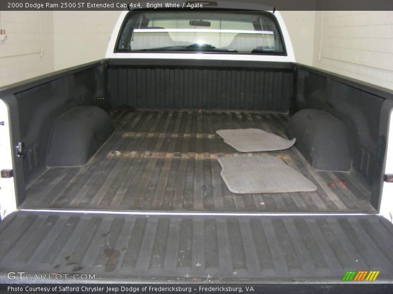 Bright White / Agate 2000 Dodge Ram 2500 ST Extended Cab 4x4