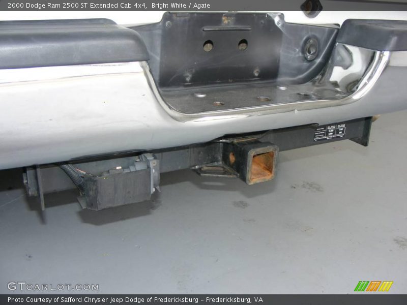 Bright White / Agate 2000 Dodge Ram 2500 ST Extended Cab 4x4