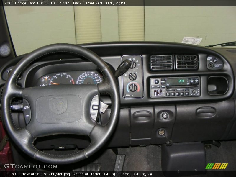 Dark Garnet Red Pearl / Agate 2001 Dodge Ram 1500 SLT Club Cab