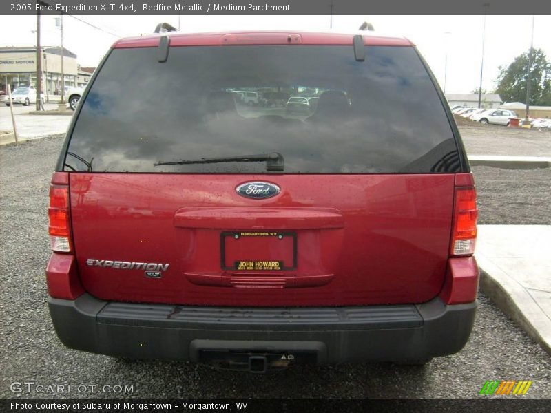 Redfire Metallic / Medium Parchment 2005 Ford Expedition XLT 4x4