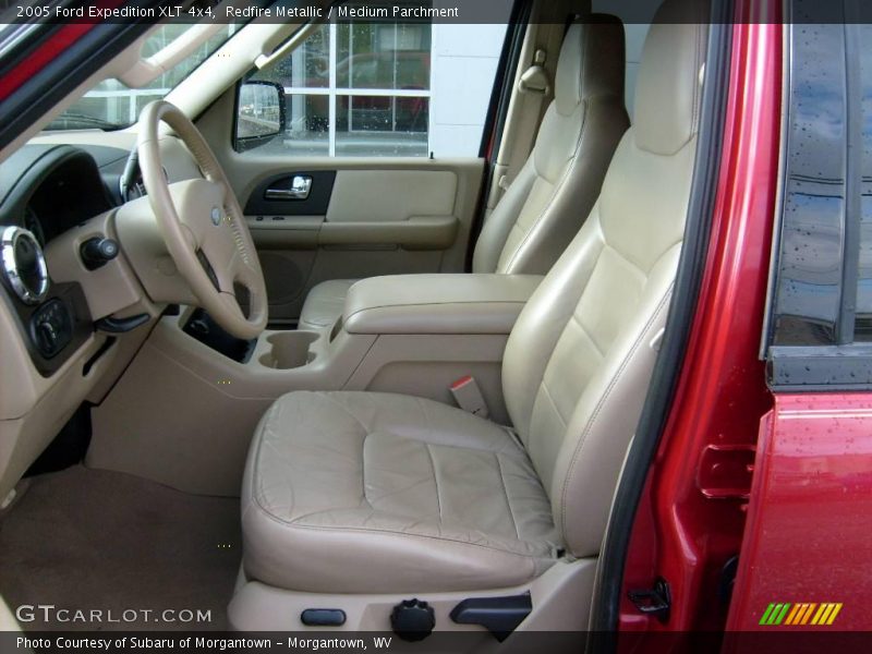 Redfire Metallic / Medium Parchment 2005 Ford Expedition XLT 4x4