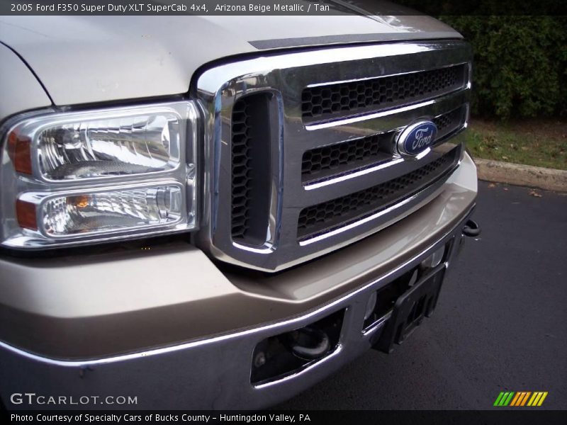 Arizona Beige Metallic / Tan 2005 Ford F350 Super Duty XLT SuperCab 4x4