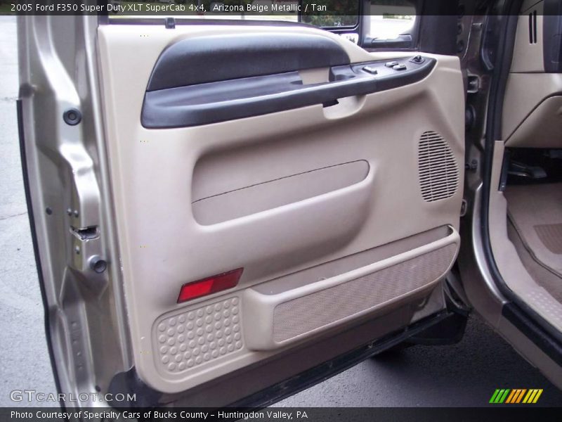 Arizona Beige Metallic / Tan 2005 Ford F350 Super Duty XLT SuperCab 4x4