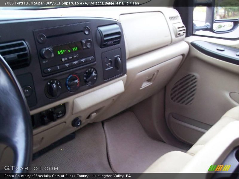 Arizona Beige Metallic / Tan 2005 Ford F350 Super Duty XLT SuperCab 4x4