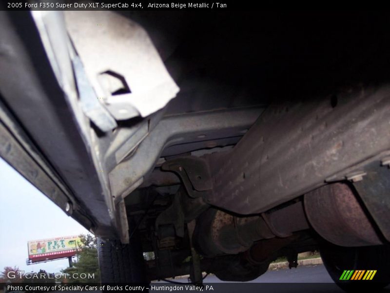 Arizona Beige Metallic / Tan 2005 Ford F350 Super Duty XLT SuperCab 4x4