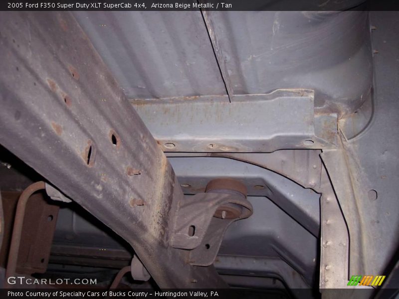 Arizona Beige Metallic / Tan 2005 Ford F350 Super Duty XLT SuperCab 4x4