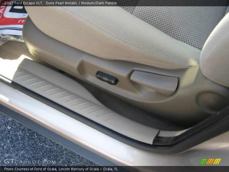 Dune Pearl Metallic / Medium/Dark Pebble 2007 Ford Escape XLT