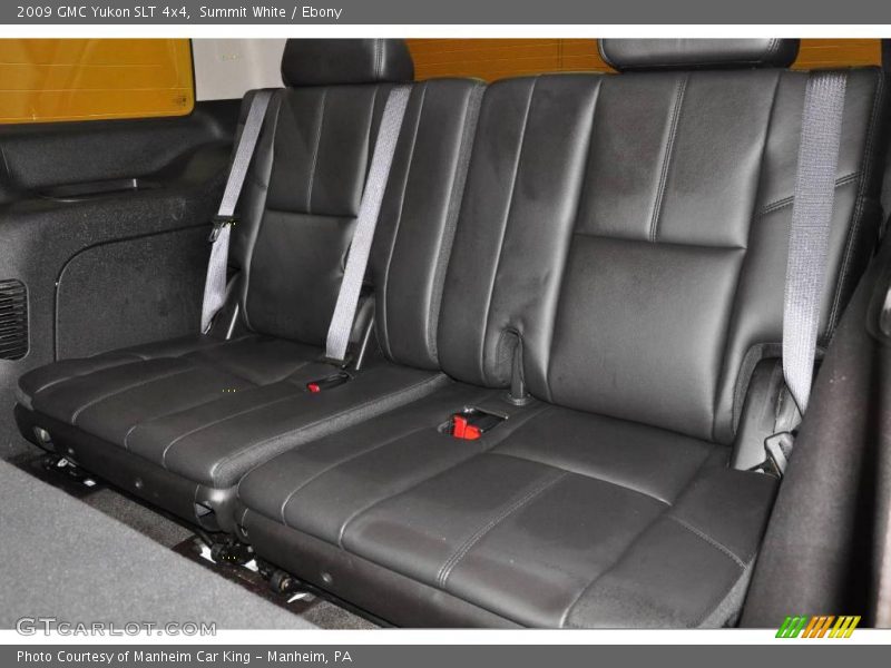 Summit White / Ebony 2009 GMC Yukon SLT 4x4