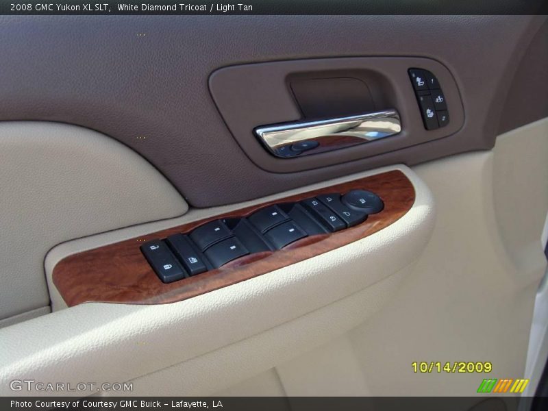 White Diamond Tricoat / Light Tan 2008 GMC Yukon XL SLT