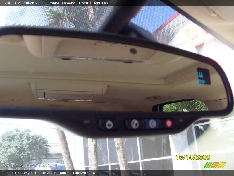 White Diamond Tricoat / Light Tan 2008 GMC Yukon XL SLT