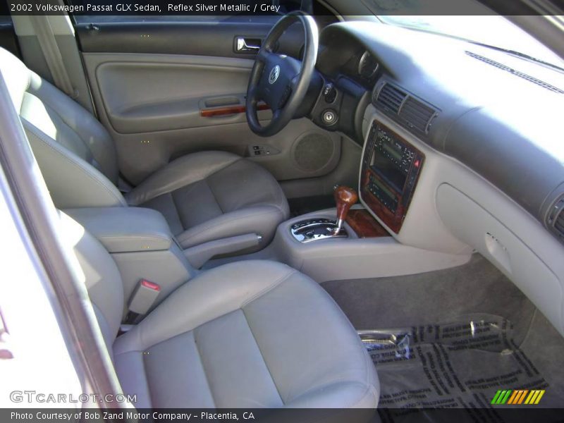 Reflex Silver Metallic / Grey 2002 Volkswagen Passat GLX Sedan