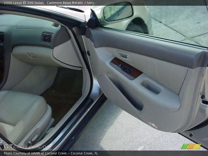 Cashmere Beige Metallic / Ivory 2000 Lexus ES 300 Sedan