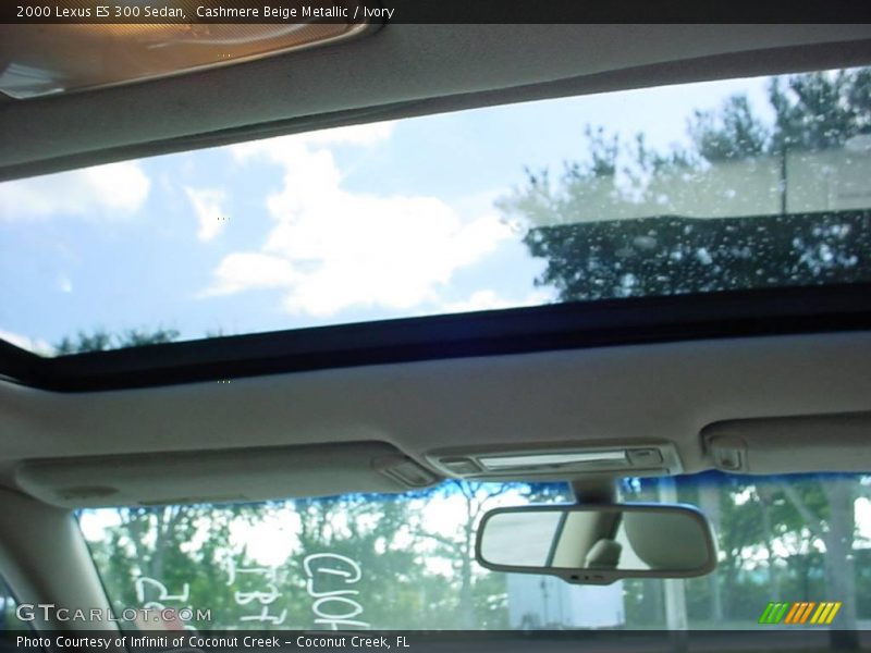 Cashmere Beige Metallic / Ivory 2000 Lexus ES 300 Sedan