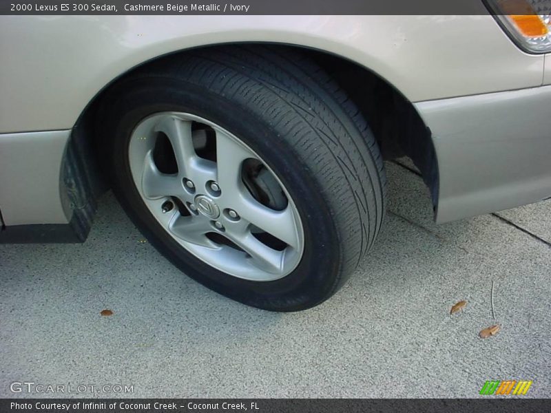Cashmere Beige Metallic / Ivory 2000 Lexus ES 300 Sedan
