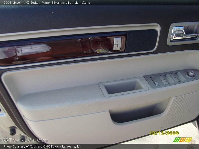 Vapor Silver Metallic / Light Stone 2008 Lincoln MKZ Sedan